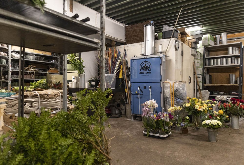 a102-belownica-do-kartonu-i-plastiku-mil-tek-2-Polska