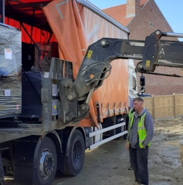 Truelove Properties - redukcja liczby kontenerów o 75%